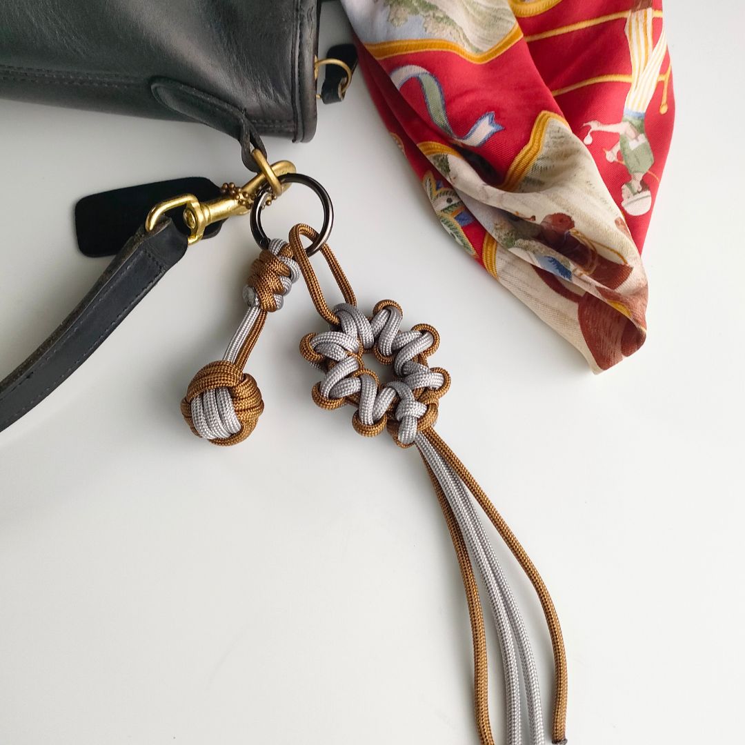 UrbanKnot｜パラコードバッグチャーム（4色・ワンタッチ装着）
